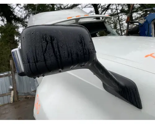 INTERNATIONAL LT625 Hood