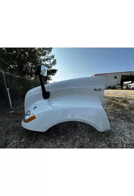 INTERNATIONAL LT625 Hood