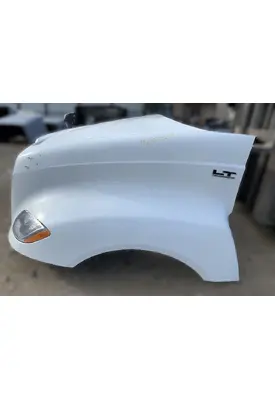 INTERNATIONAL LT625 Hood