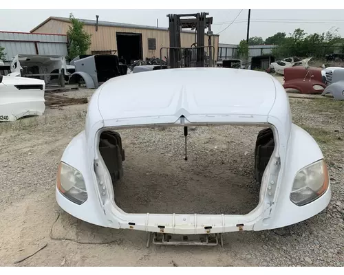 INTERNATIONAL LT625 Hood