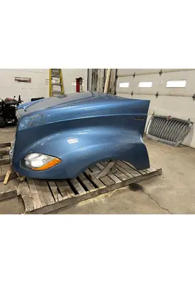 INTERNATIONAL LT625 Hood