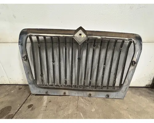 INTERNATIONAL LT625 Hood