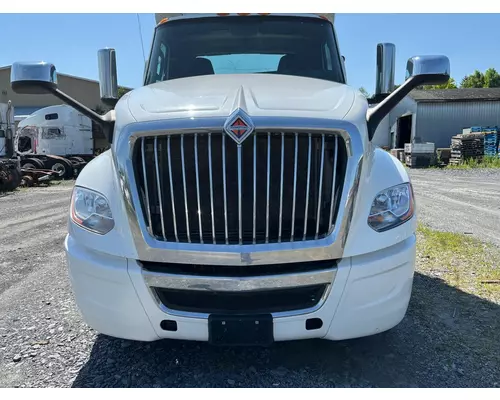 INTERNATIONAL LT625 Hood