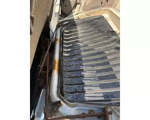 INTERNATIONAL LT625 Hood