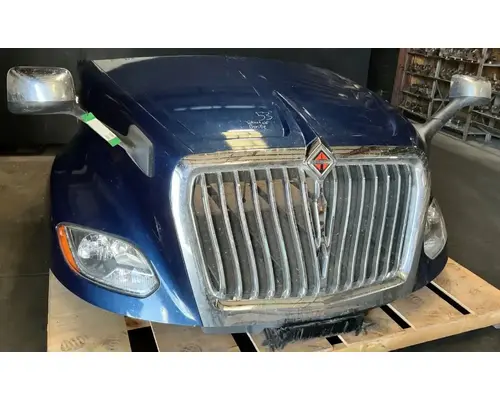 INTERNATIONAL LT625 Hood