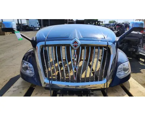 INTERNATIONAL LT625 Hood