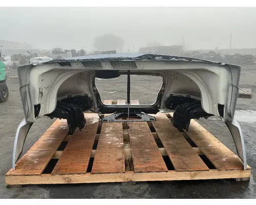 INTERNATIONAL LT625 Hood