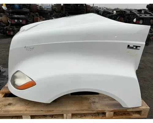 INTERNATIONAL LT625 Hood