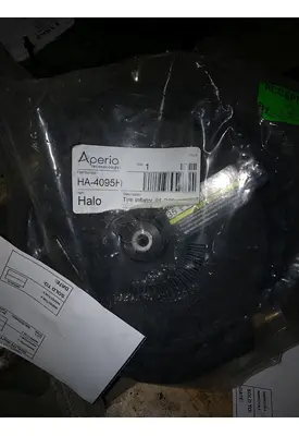 INTERNATIONAL LT625 Hub Cap