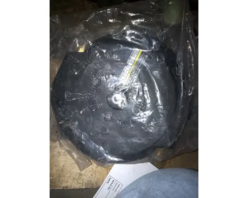 INTERNATIONAL LT625 Hub Cap