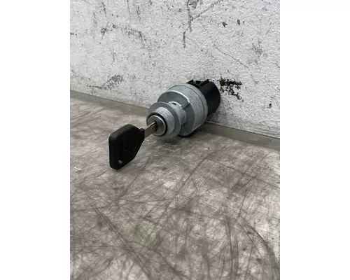 INTERNATIONAL LT625 Ignition Switch