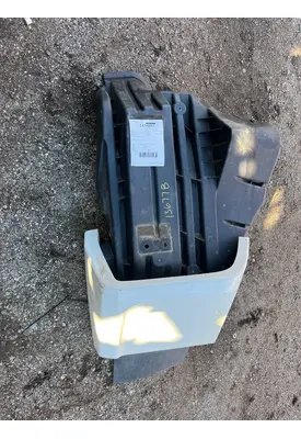 INTERNATIONAL LT625 Inner Fender