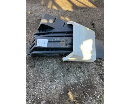 INTERNATIONAL LT625 Inner Fender