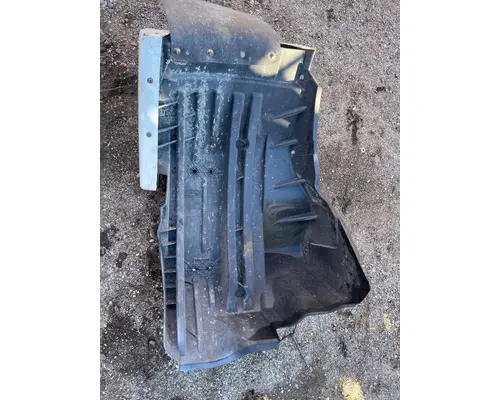 INTERNATIONAL LT625 Inner Fender