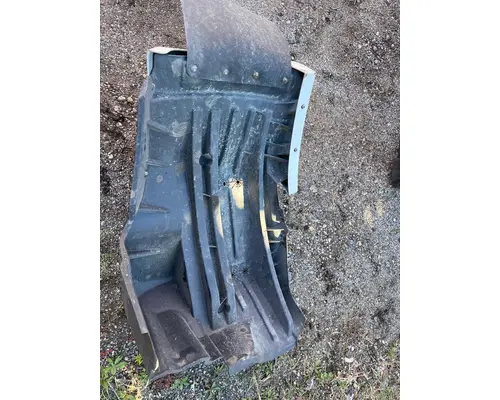 INTERNATIONAL LT625 Inner Fender