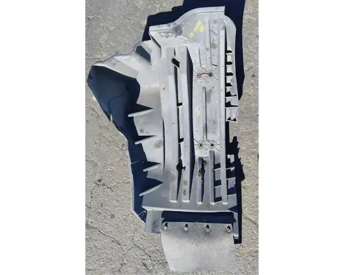 INTERNATIONAL LT625 Inner Fender