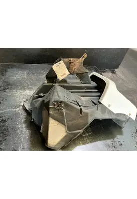 INTERNATIONAL LT625 Inner Fender