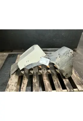 INTERNATIONAL LT625 Inner Fender
