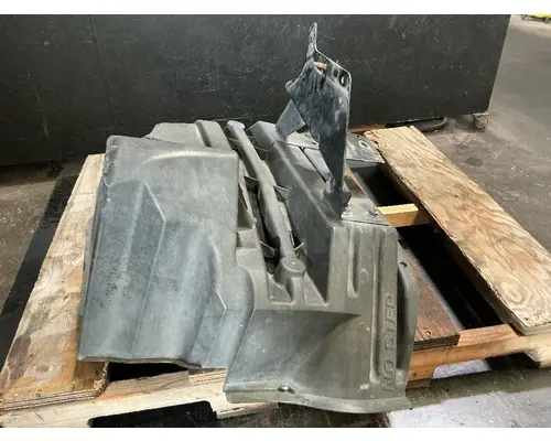 INTERNATIONAL LT625 Inner Fender