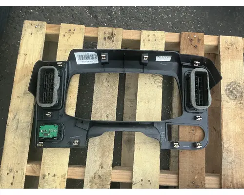 INTERNATIONAL LT625 Instrument Cluster Bezel