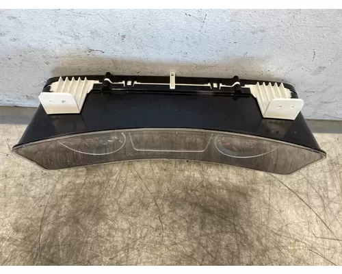 INTERNATIONAL LT625 Instrument Cluster