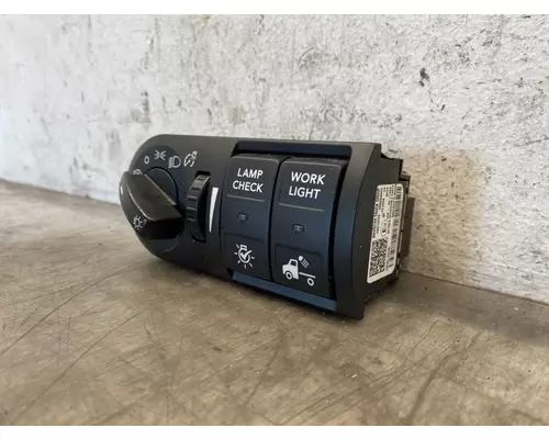 INTERNATIONAL LT625 Instrument Cluster