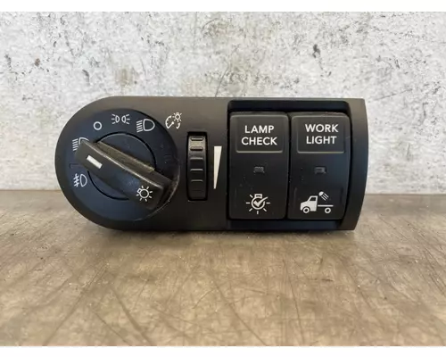 INTERNATIONAL LT625 Instrument Cluster