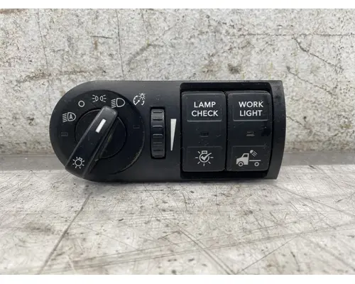 INTERNATIONAL LT625 Instrument Cluster