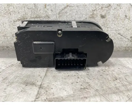 INTERNATIONAL LT625 Instrument Cluster