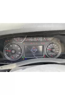 INTERNATIONAL LT625 Instrument Cluster