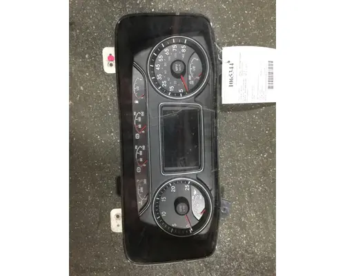 INTERNATIONAL LT625 Instrument Cluster