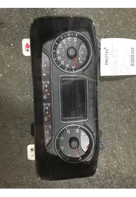 INTERNATIONAL LT625 Instrument Cluster