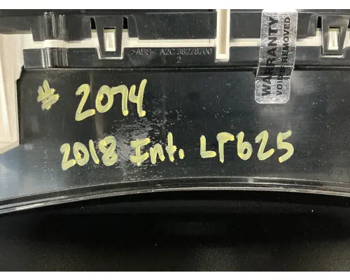 INTERNATIONAL LT625 Instrument Cluster