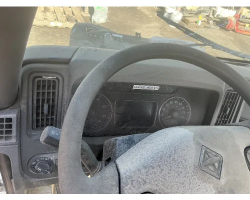 INTERNATIONAL LT625 Instrument Cluster