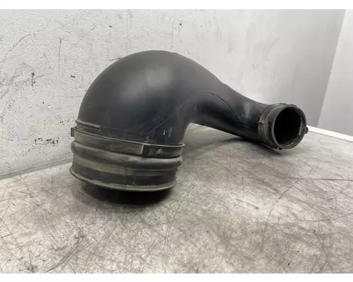 INTERNATIONAL LT625 Intake Manifold