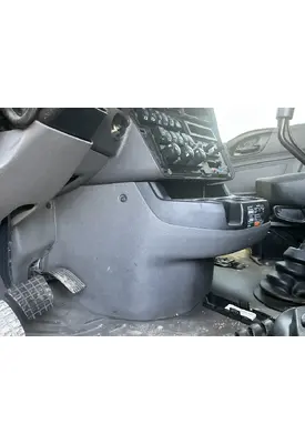 INTERNATIONAL LT625 Kick Panel, Interior