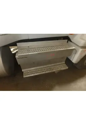INTERNATIONAL LT625 Muffler