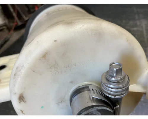 INTERNATIONAL LT625 Power Steering Fluid Reservoir