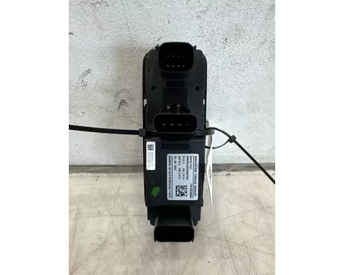 INTERNATIONAL LT625 Power Window Motor