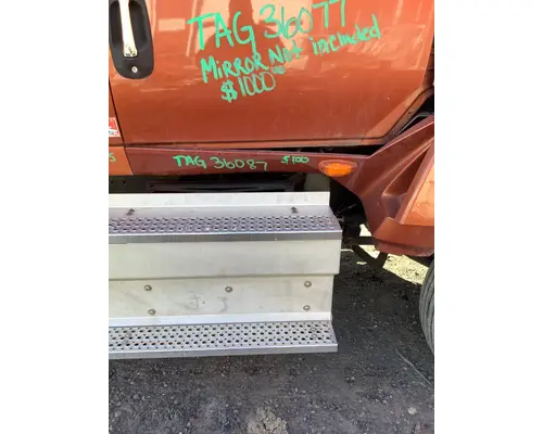 INTERNATIONAL LT625 ROCKER PANEL 