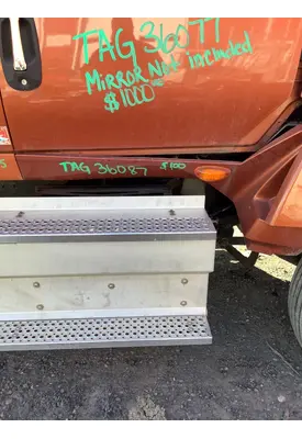 INTERNATIONAL LT625 ROCKER PANEL 