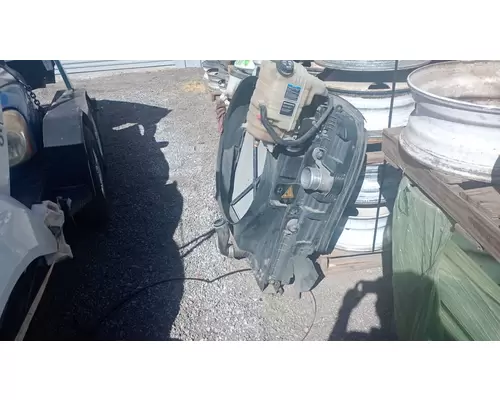 INTERNATIONAL LT625 Radiator