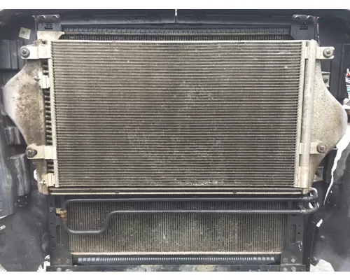 INTERNATIONAL LT625 Radiator