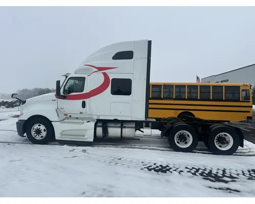 INTERNATIONAL LT625 Rebuilders