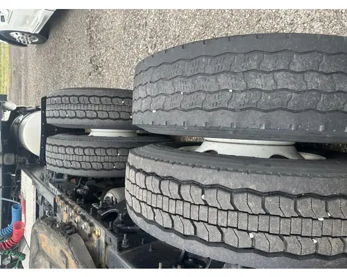 INTERNATIONAL LT625 Rebuilders