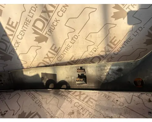 INTERNATIONAL LT625 Rocker Panel Moulding