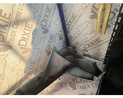 INTERNATIONAL LT625 Rocker Panel Moulding