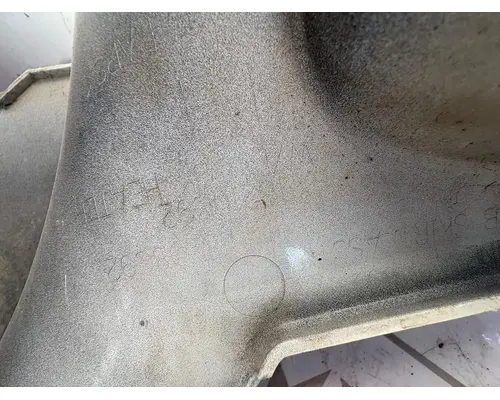 INTERNATIONAL LT625 Rocker Panel Moulding