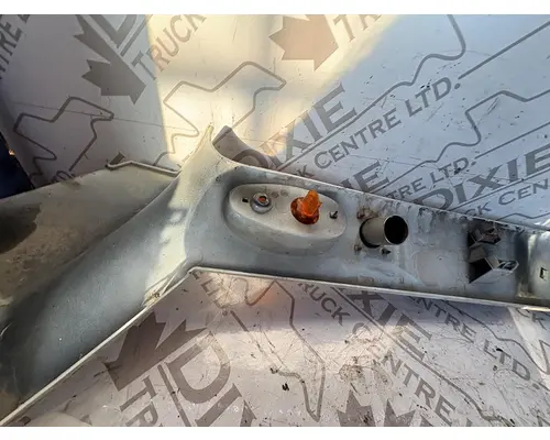 INTERNATIONAL LT625 Rocker Panel Moulding