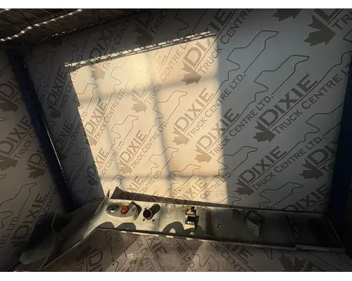 INTERNATIONAL LT625 Rocker Panel Moulding